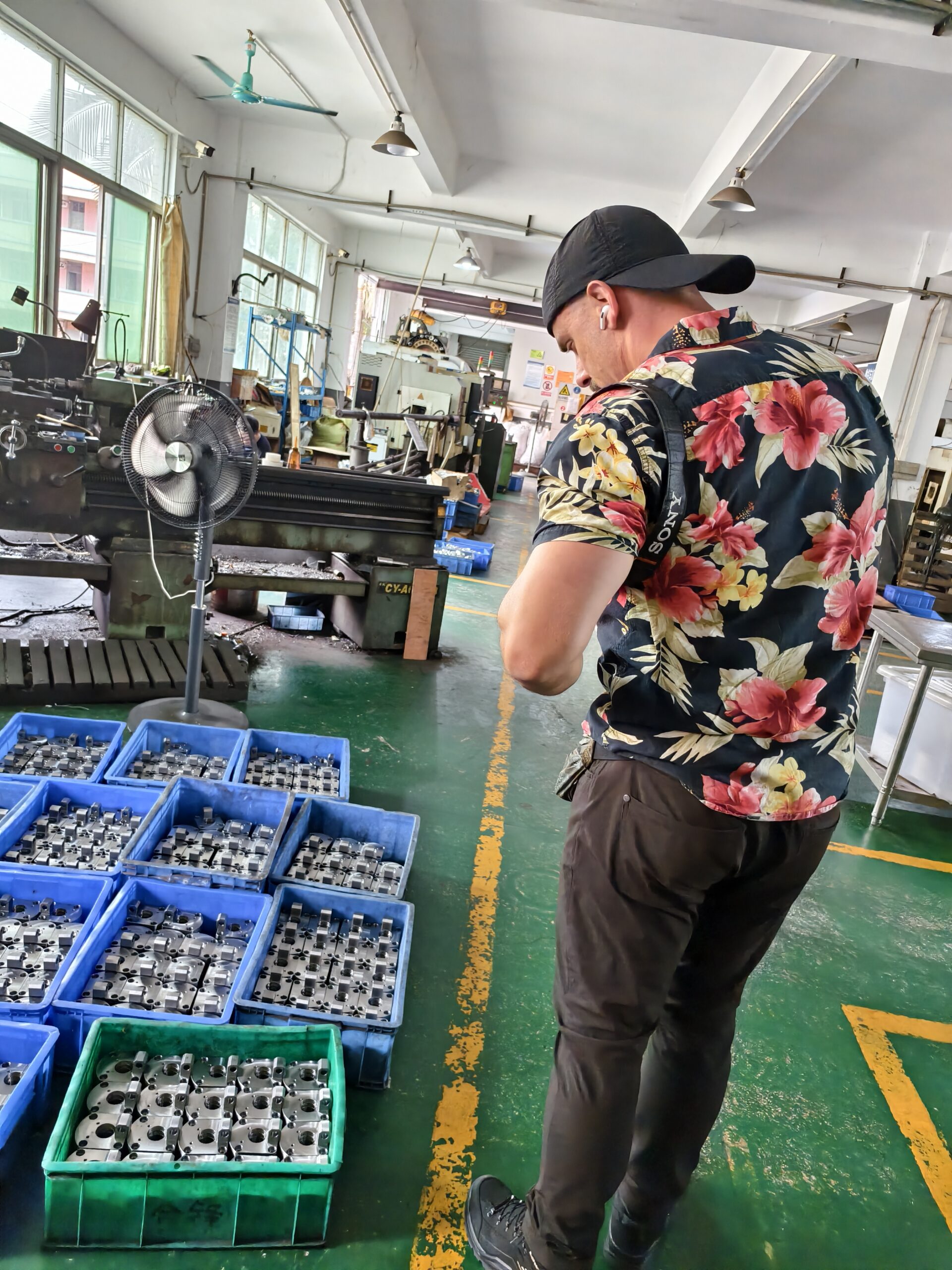 Precision CNC milling equipment
